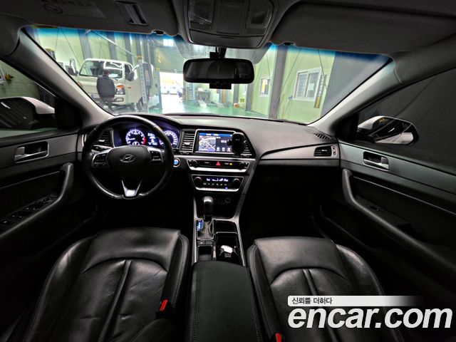 Hyundai Sonata 2018 — photo 13