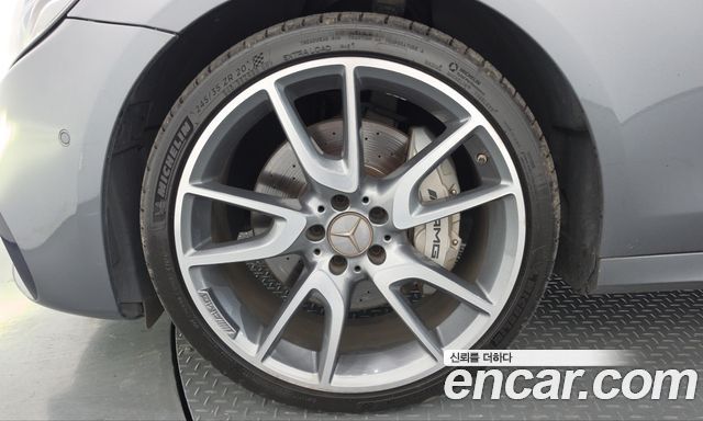 Mercedes-Benz E-Class 2018 — photo 5