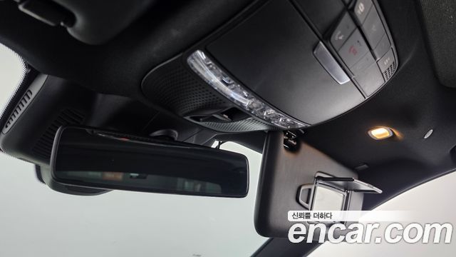 Mercedes-Benz E-Class 2018 — photo 26