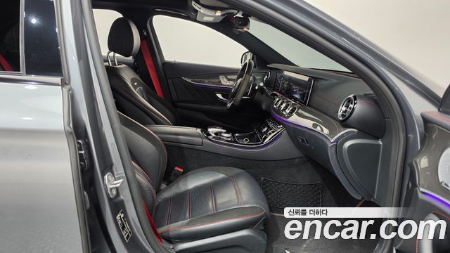 Mercedes-Benz E-Class 2018 — photo 16