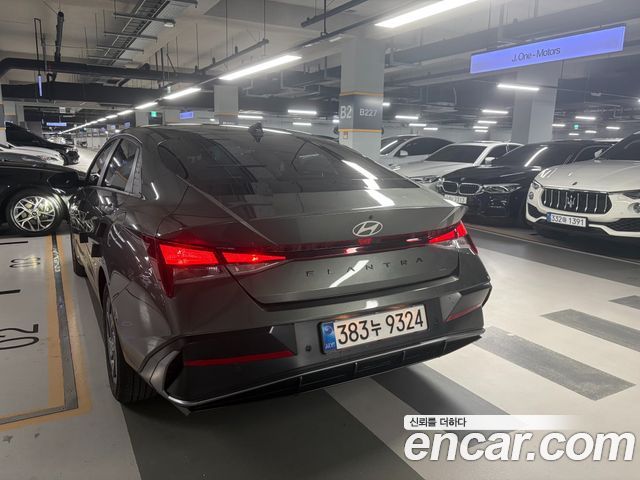 Hyundai AVANTE 2026 — photo 2