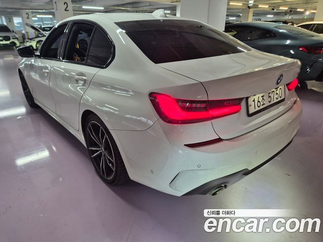 BMW 3-Series 2019 — photo 3