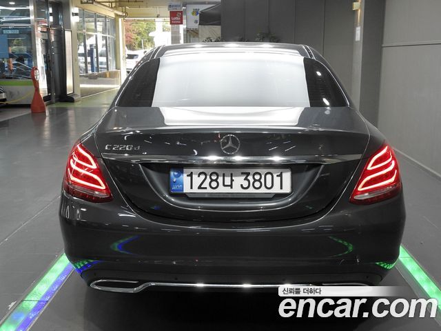 Mercedes-Benz C-Class 2016 — photo 4