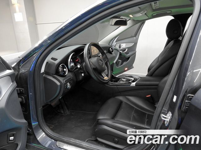 Mercedes-Benz C-Class 2016 — photo 10