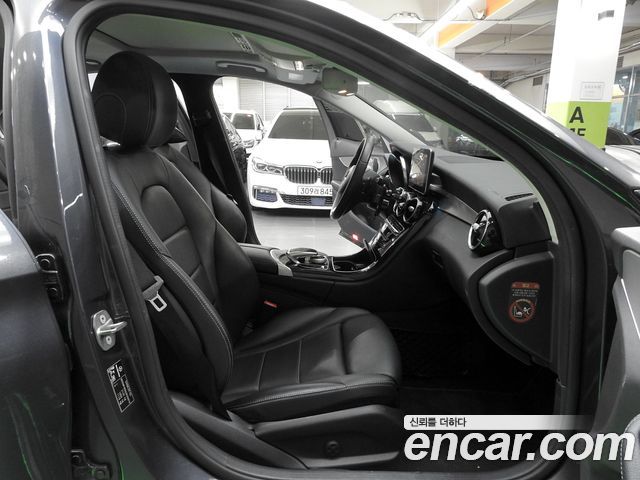 Mercedes-Benz C-Class 2016 — photo 12