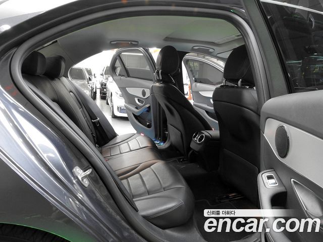 Mercedes-Benz C-Class 2016 — photo 13