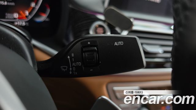 BMW 7-Series 2022 — photo 28