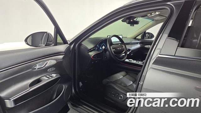 Genesis GV70 2022 — photo 13