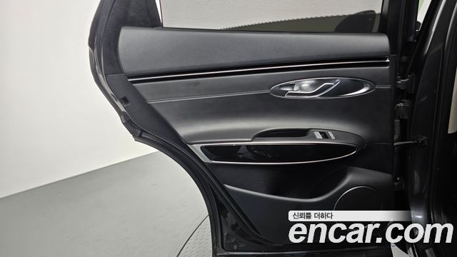 Genesis GV70 2022 — photo 15