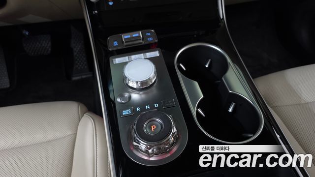 Genesis GV70 2025 — photo 12