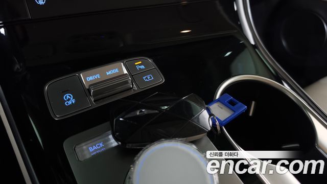 Genesis GV70 2025 — photo 21