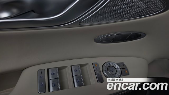 Genesis GV70 2025 — photo 27