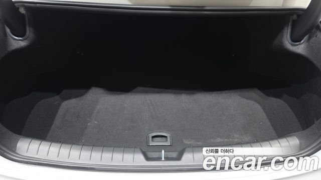 Hyundai Grandeur 2023 — photo 25