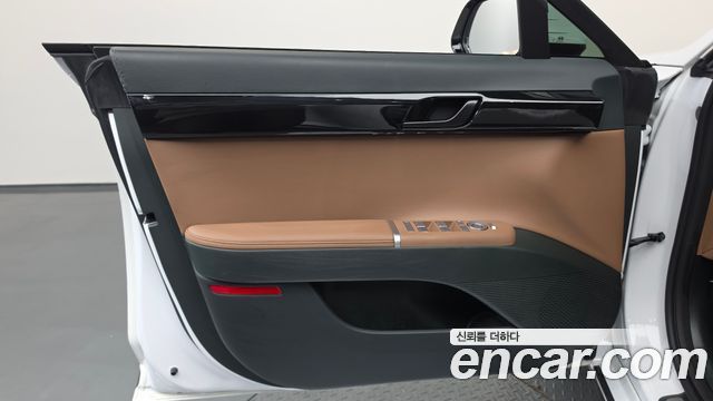 Hyundai Grandeur 2023 — photo 14