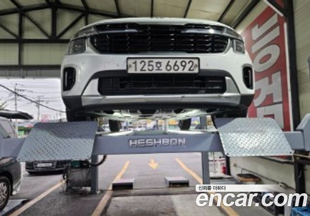 Kia Seltos 2023 — photo 1
