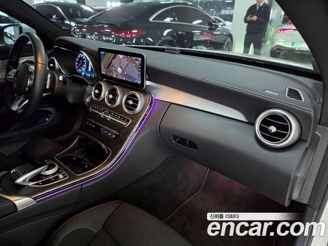 Mercedes-Benz C-Class 2023 — photo 13