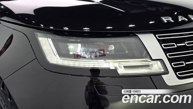 Land Rover Range Rover 2023 — photo 8