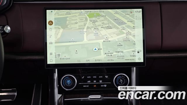 Land Rover Range Rover 2023 — photo 27