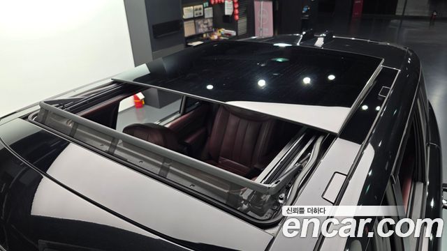 Land Rover Range Rover 2023 — photo 43