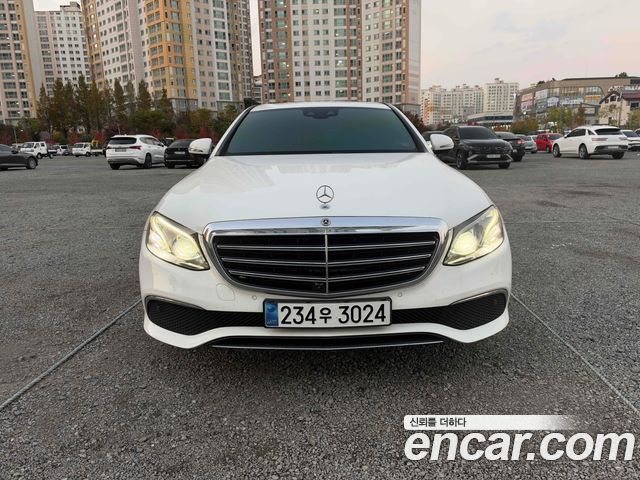 Mercedes-Benz E-Class 2019 — photo 1