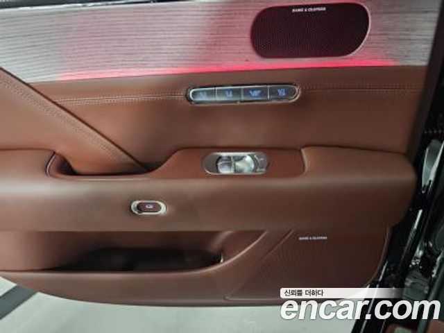 Genesis G90 2023 — photo 10