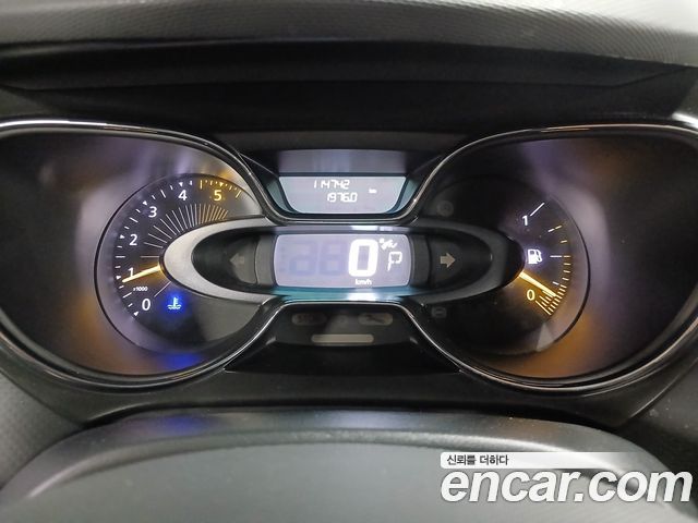 Renault Korea QM3 2014 — photo 8