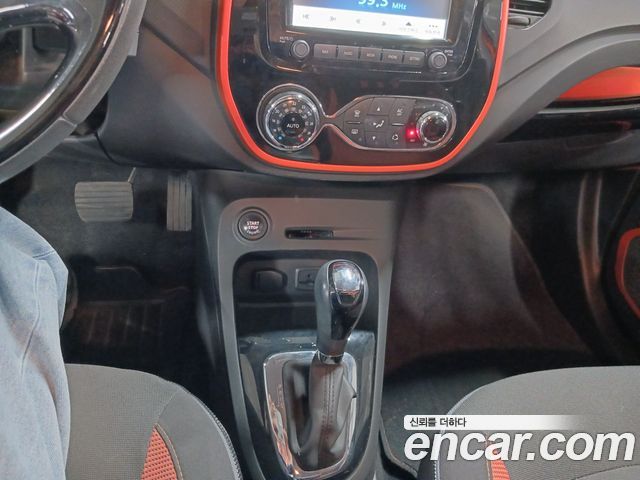 Renault Korea QM3 2014 — photo 9