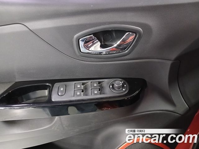 Renault Korea QM3 2014 — photo 16