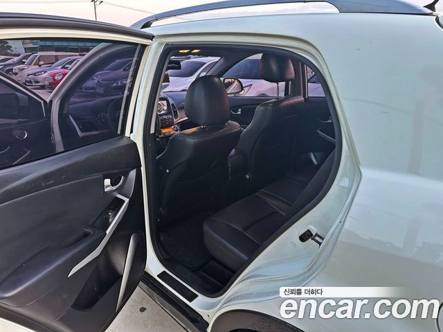 KG Mobility KORANDO 2015 — photo 11