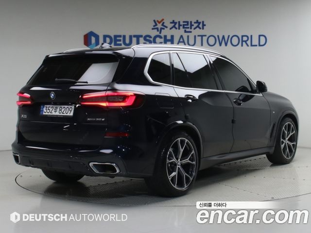 BMW X5 2022 — photo 2