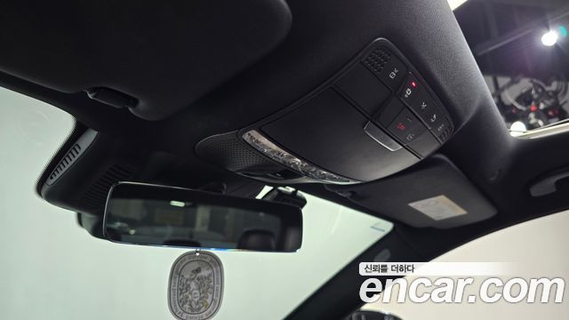 Mercedes-Benz E-Class 2023 — photo 26