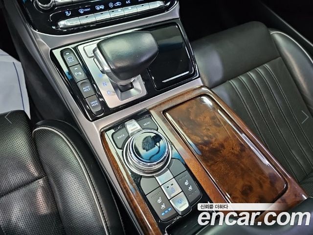 Genesis EQ900 2016 — photo 8