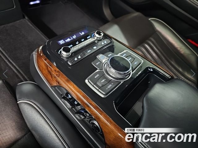 Genesis EQ900 2016 — photo 13