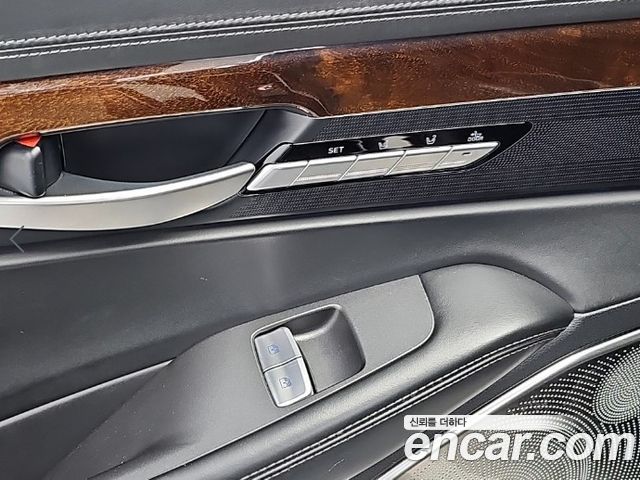 Genesis EQ900 2016 — photo 15