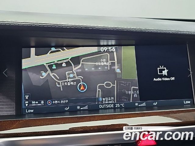 Genesis EQ900 2016 — photo 16