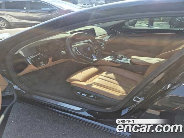 BMW 5-Series 2023 — photo 7