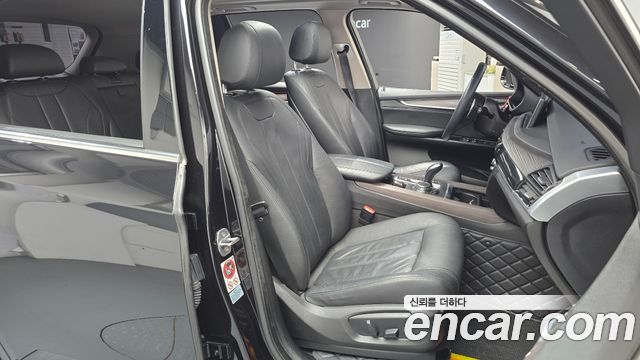 BMW X5 2016 — photo 12