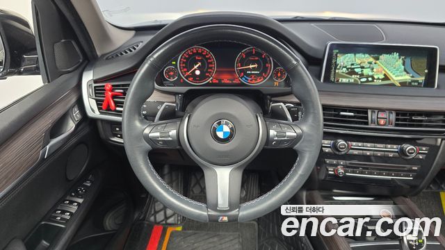 BMW X5 2016 — photo 13
