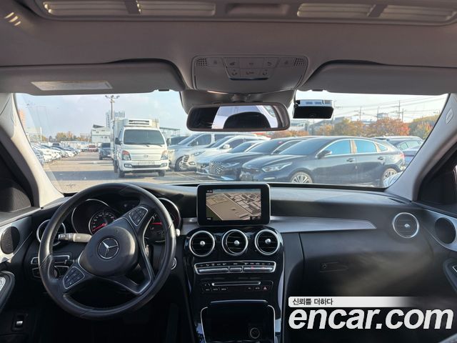 Mercedes-Benz C-Class 2018 — photo 8