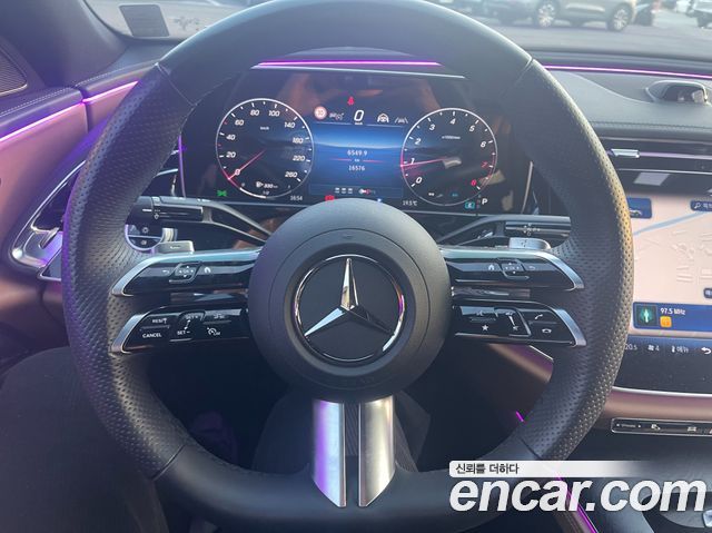 Mercedes-Benz E-Class 2024 — photo 6