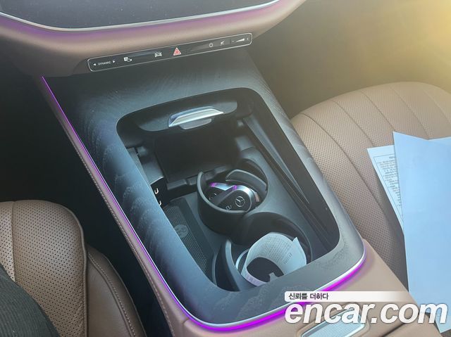 Mercedes-Benz E-Class 2024 — photo 8