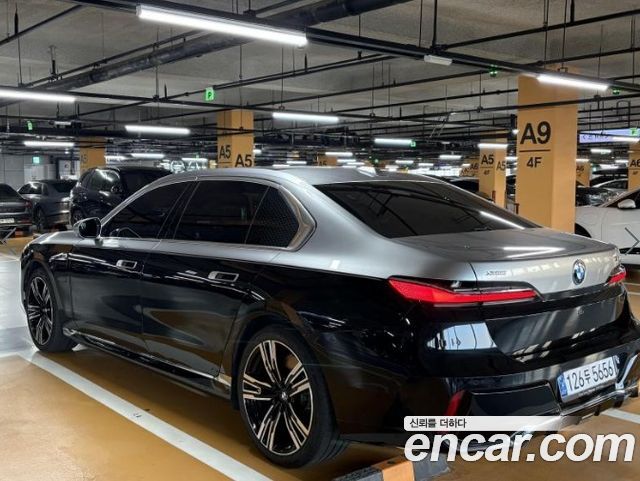 BMW 7-Series 2024 — photo 4