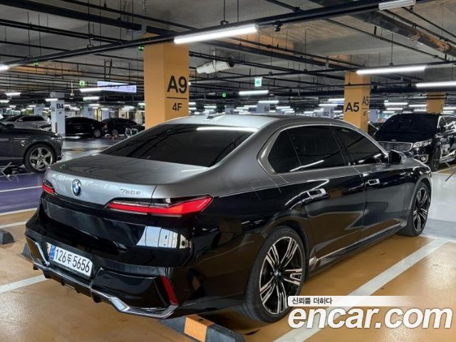 BMW 7-Series 2024 — photo 5