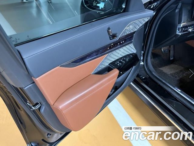 BMW 7-Series 2024 — photo 9