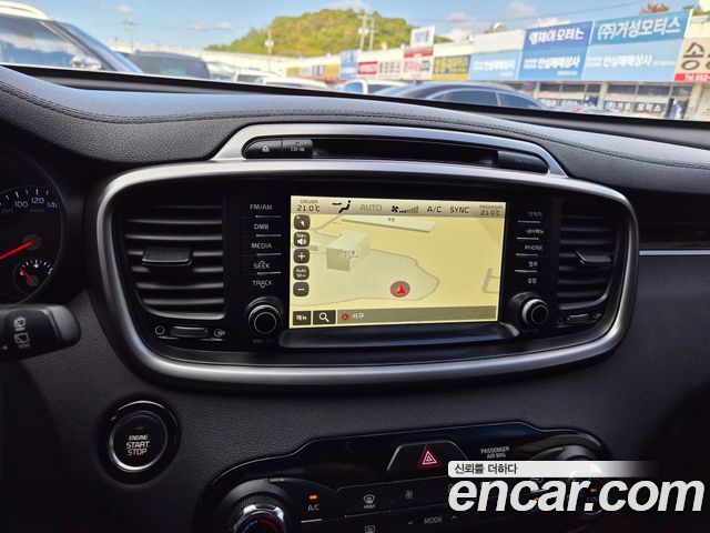 Kia Sorento 2016 — photo 15