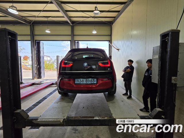 BMW i3 2019 — photo 2