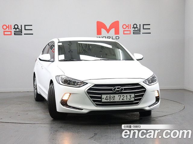 Hyundai AVANTE 2018 — photo 3