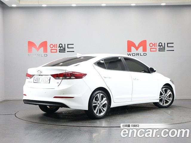 Hyundai AVANTE 2018 — photo 4