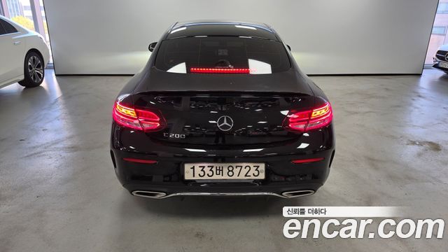 Mercedes-Benz C-Class 2022 — photo 4