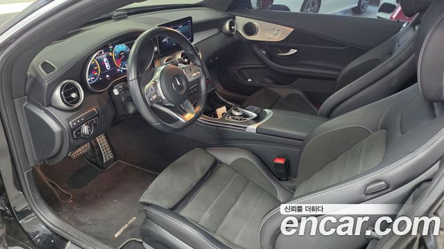 Mercedes-Benz C-Class 2022 — photo 14